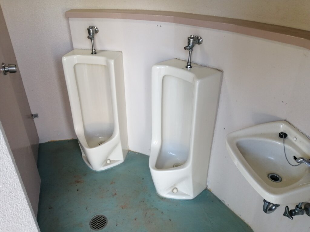 堀越キャンプ場 男性トイレ