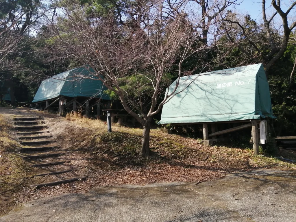 風の里キャンプ場 常設テント外観