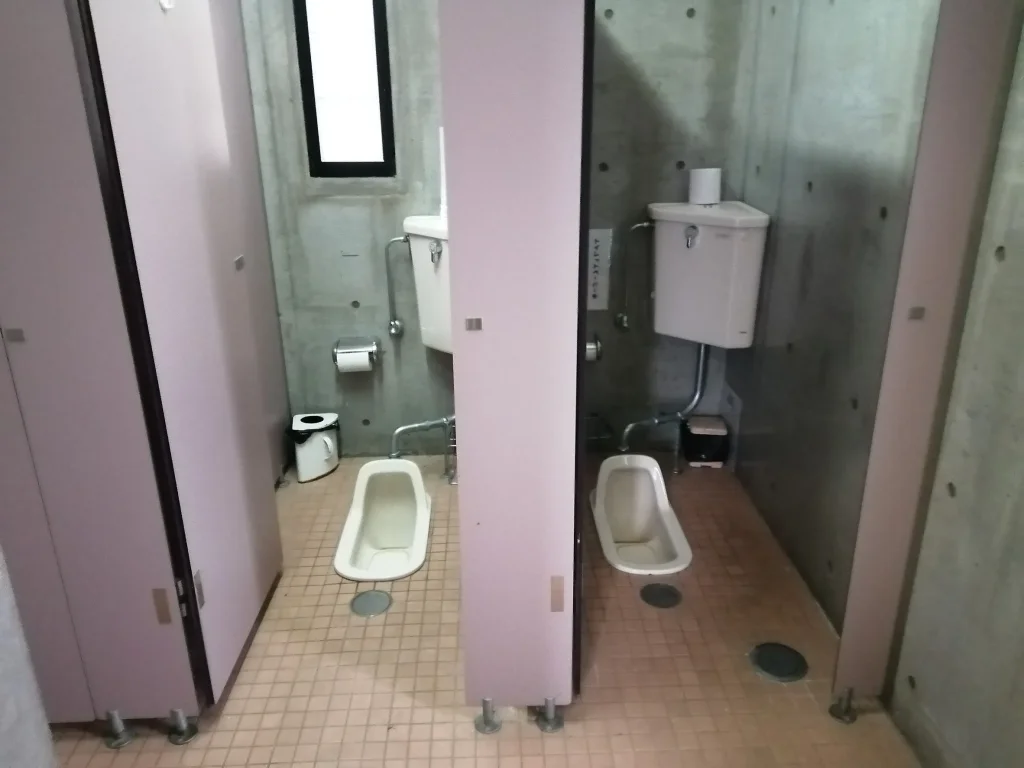 RVパークsmart八面山荘 女性トイレ