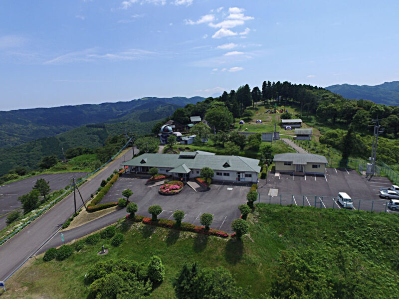 横岳自然公園 横岳荘前の駐車場