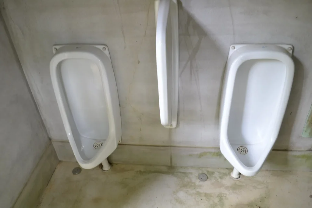 八丁キャンプ場 男性トイレの小便器