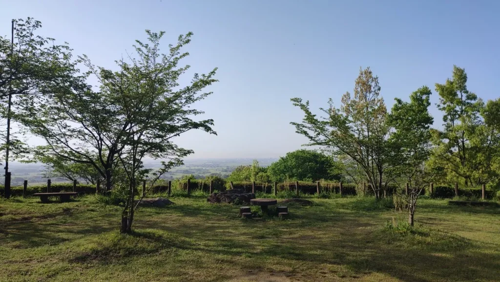 佐賀市立 金立教育キャンプ場 多目的広場の眺め