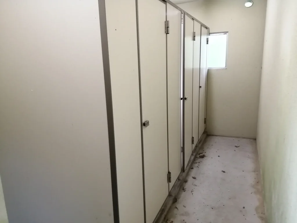 九六位山キャンプ場 女性個室トイレ