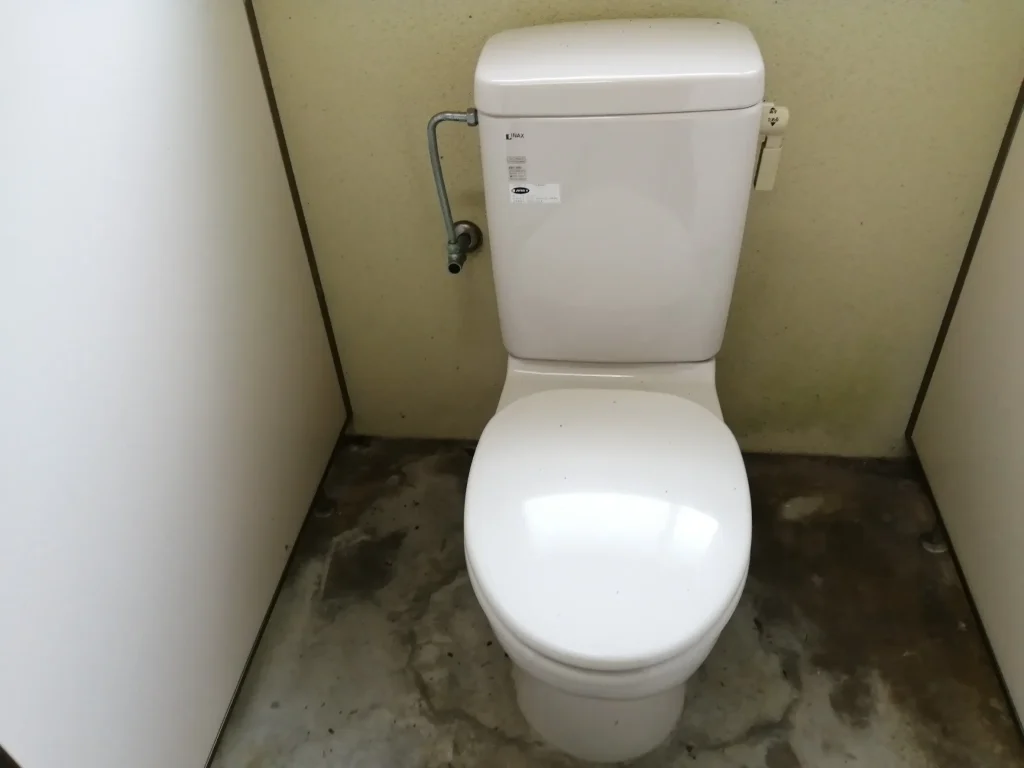 九六位山キャンプ場 男性洋式トイレ