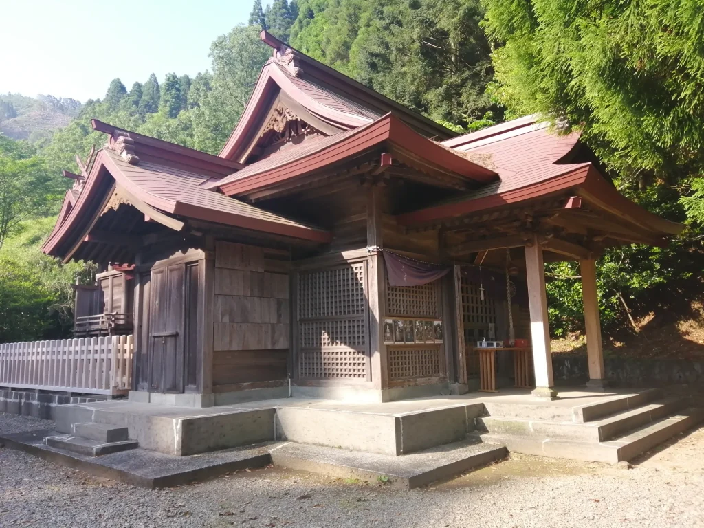 タカチホ棚田キャンプ 石神神社の境内