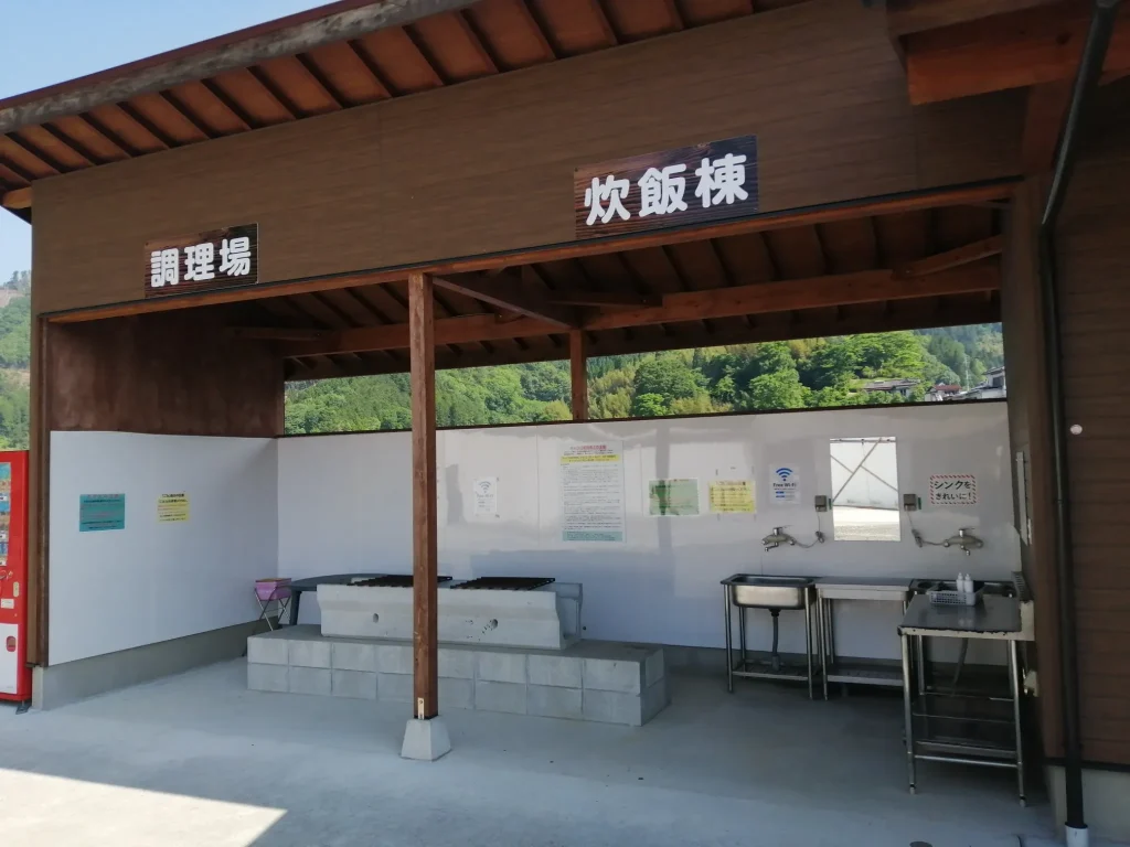 オートキャンプ場in高千穂 フリーサイト付近の炊事場
