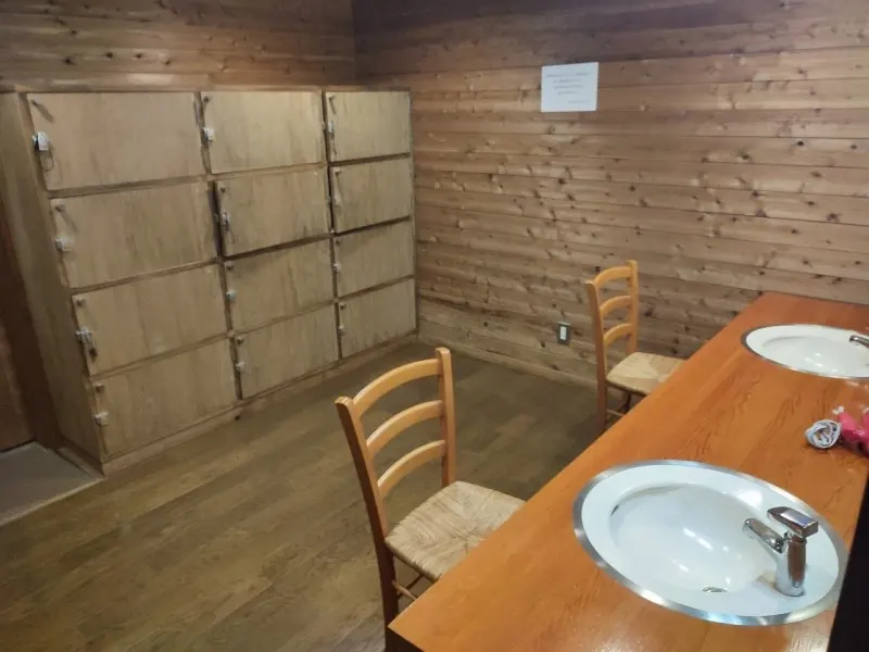 くじゅうやまなみキャンプ村 サイトセンターのシャワー室