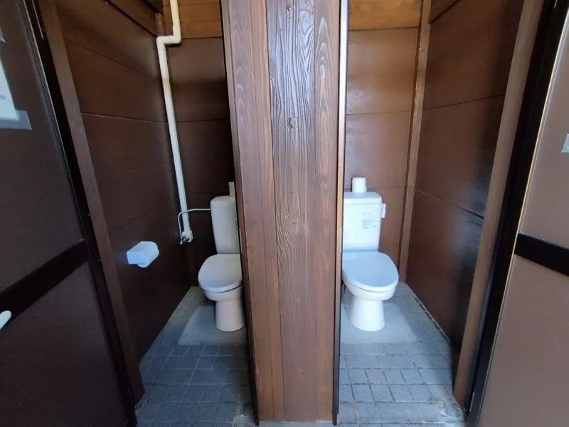 国崎公園キャンプ場　女性トイレ
