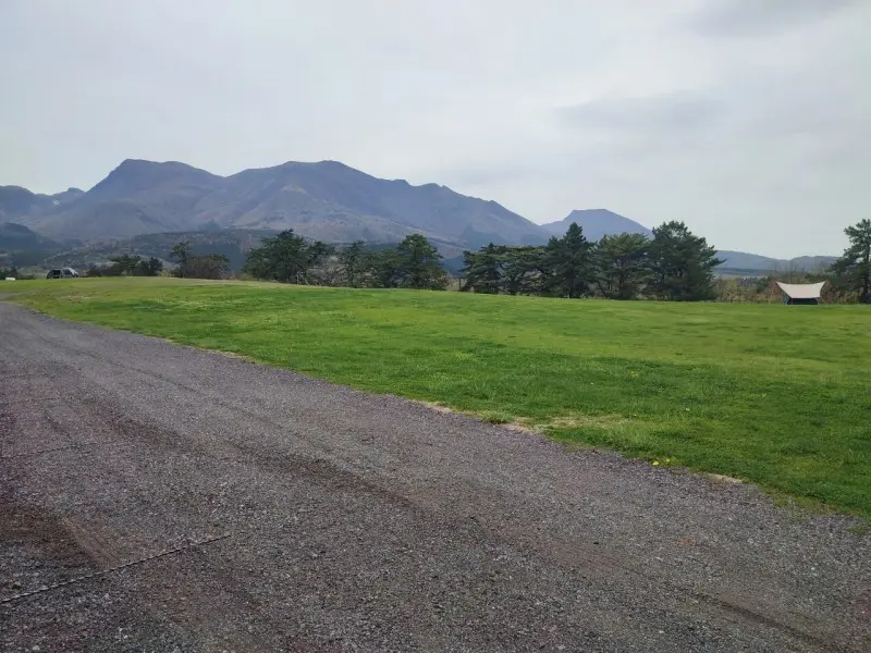 くじゅう花公園キャンプ場　サイトの様子