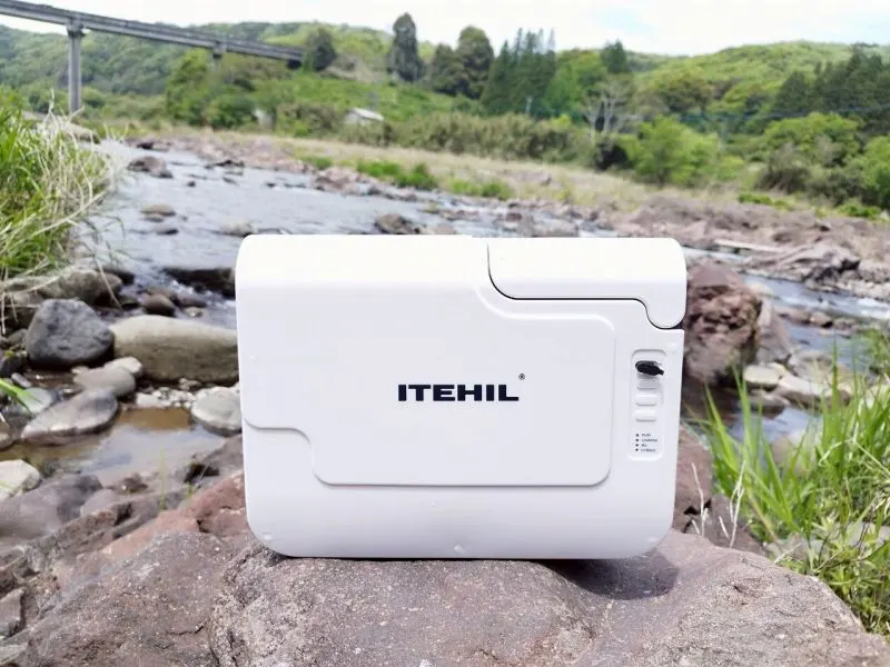 ITEHIL ポータブル浄水器と川