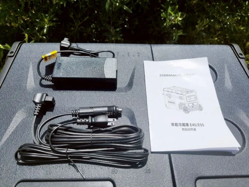 JESIMAIK 車載用冷蔵庫E45 セット内容
